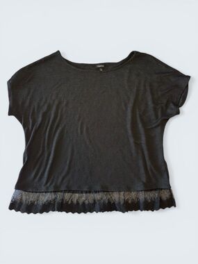 Torrid Black Lace Hem Top Size 2 Plus Sheer Trim Short Sleeve